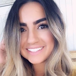 Meet your Posher, Ariana